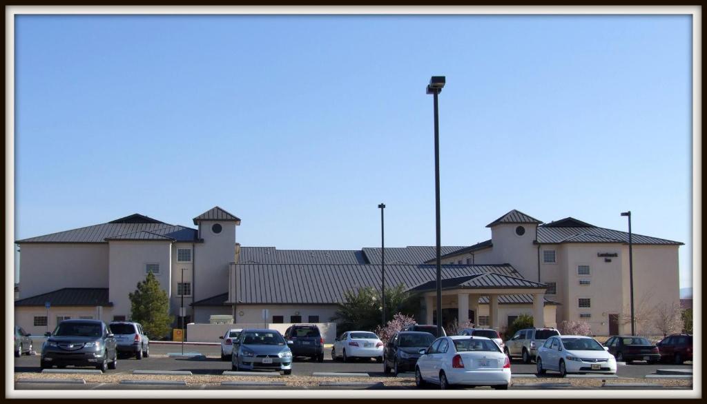 Landmark Inn Fort Irwin Exterior foto